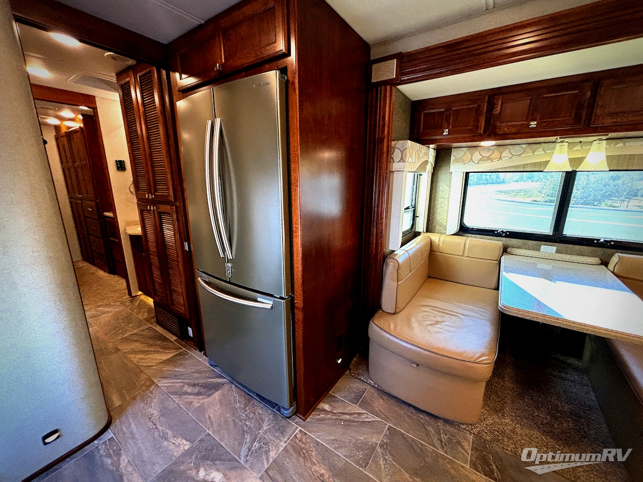 2017 Renegade Verona LE 40LTS Photo 10