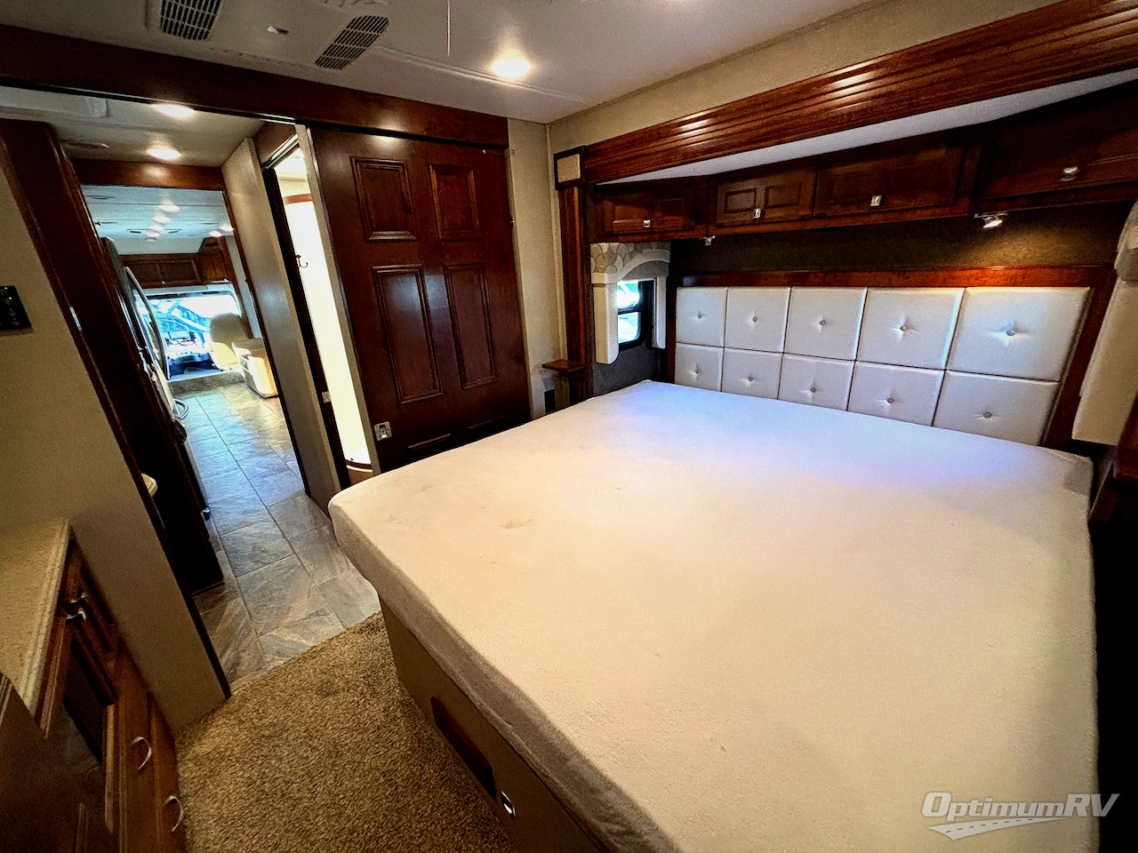 2017 Renegade Verona LE 40LTS Photo 15