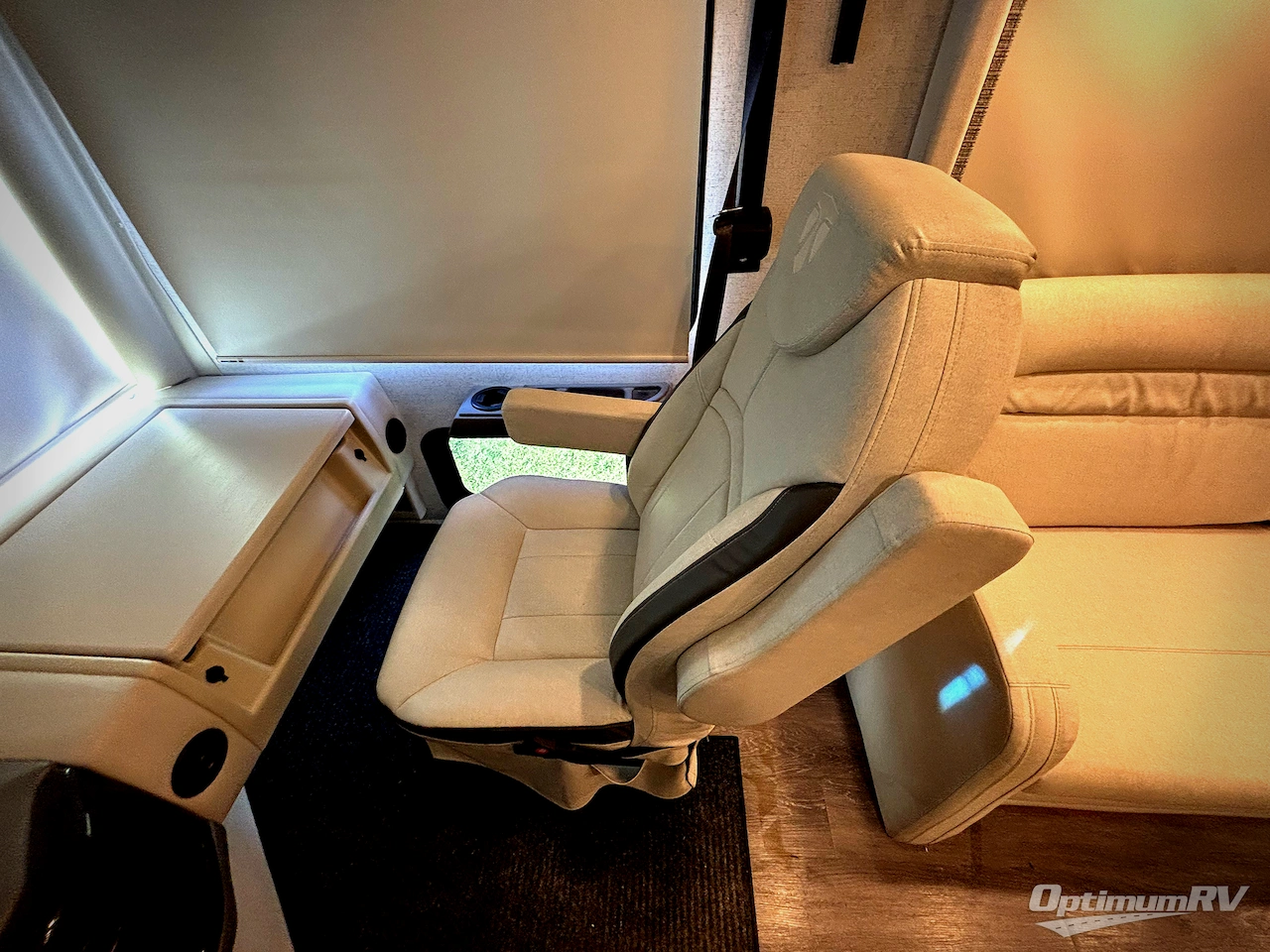 2024 Thor Palazzo 37.6 Photo 7
