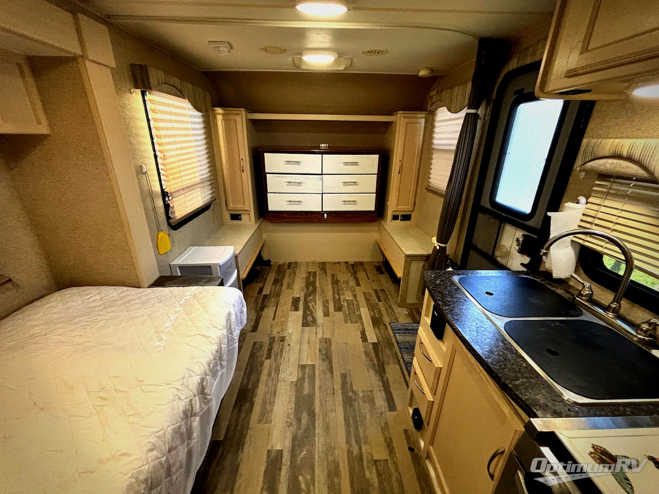 2018 Winnebago Towables Micro Minnie 2106DS Photo 5