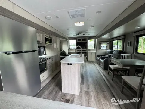 2023 Coachmen Catalina Destination Series 39MKTS RV Photo 4