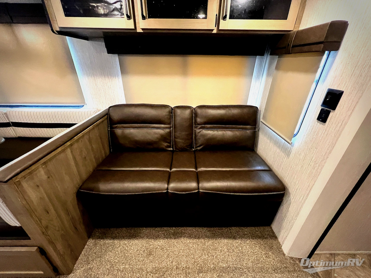 2023 Palomino Puma 28BHSS Photo 8