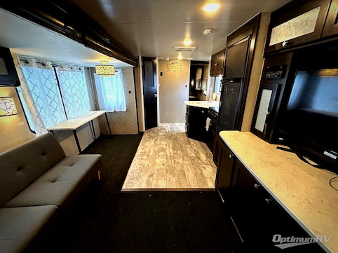 2018 Heartland North Trail 31BHDD King RV Photo 2