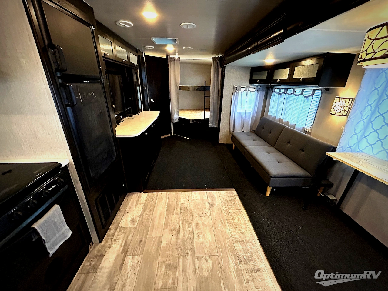 2018 Heartland North Trail 31BHDD King Photo 4