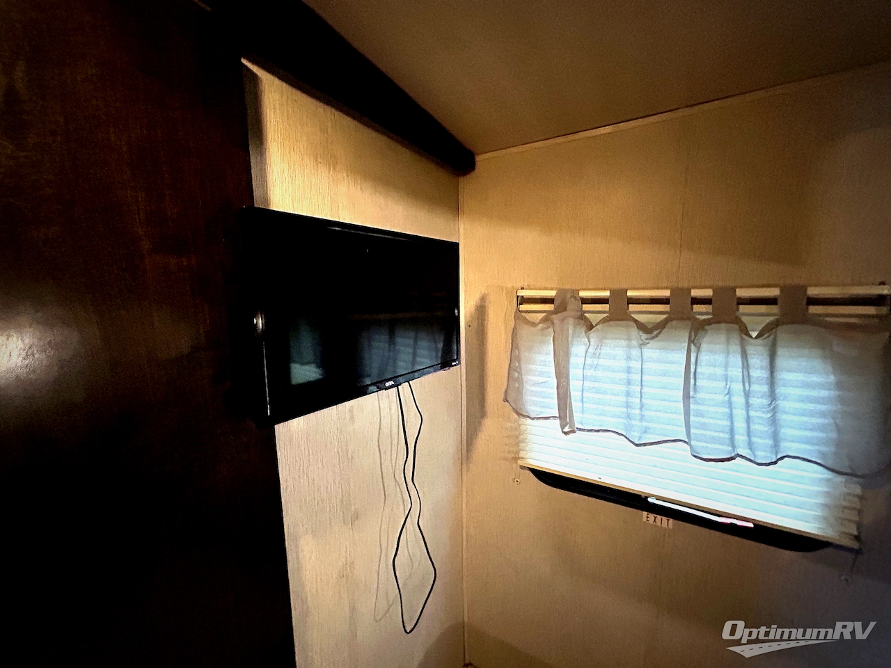 2018 Heartland North Trail 31BHDD King Photo 8