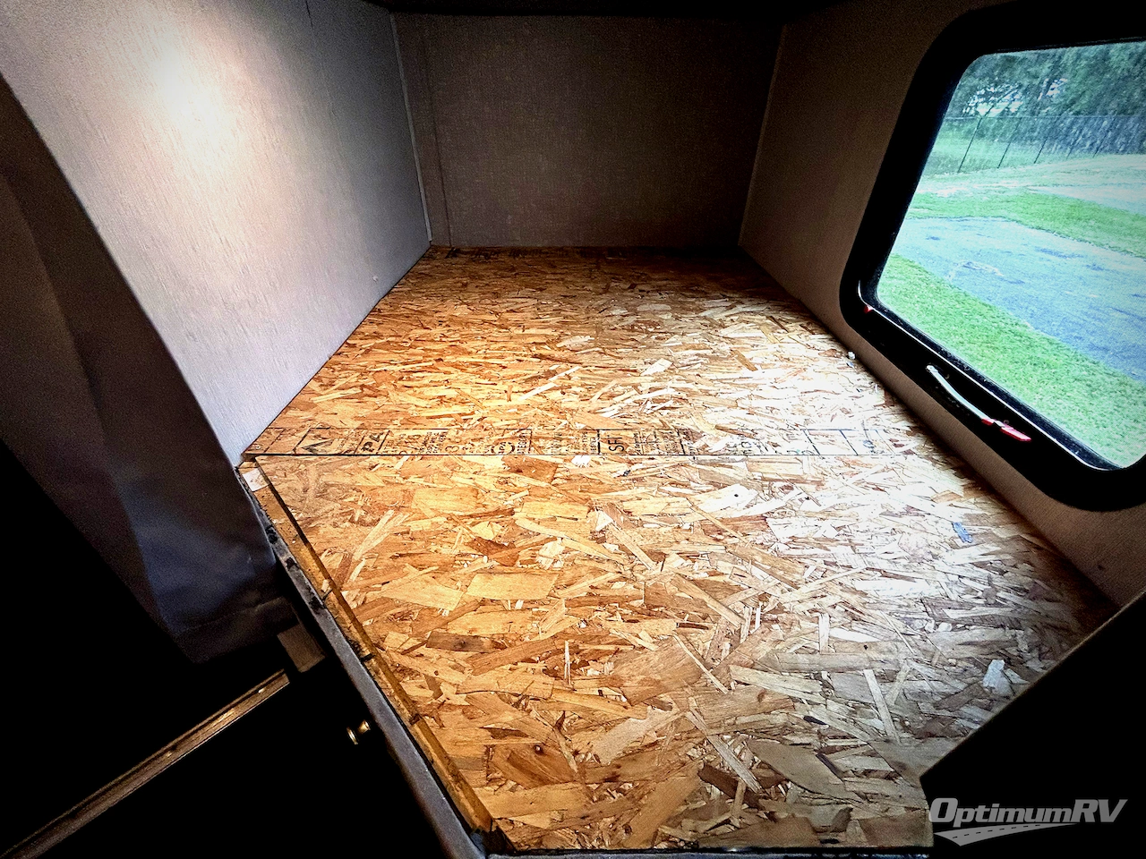 2018 Heartland North Trail 31BHDD King Photo 15