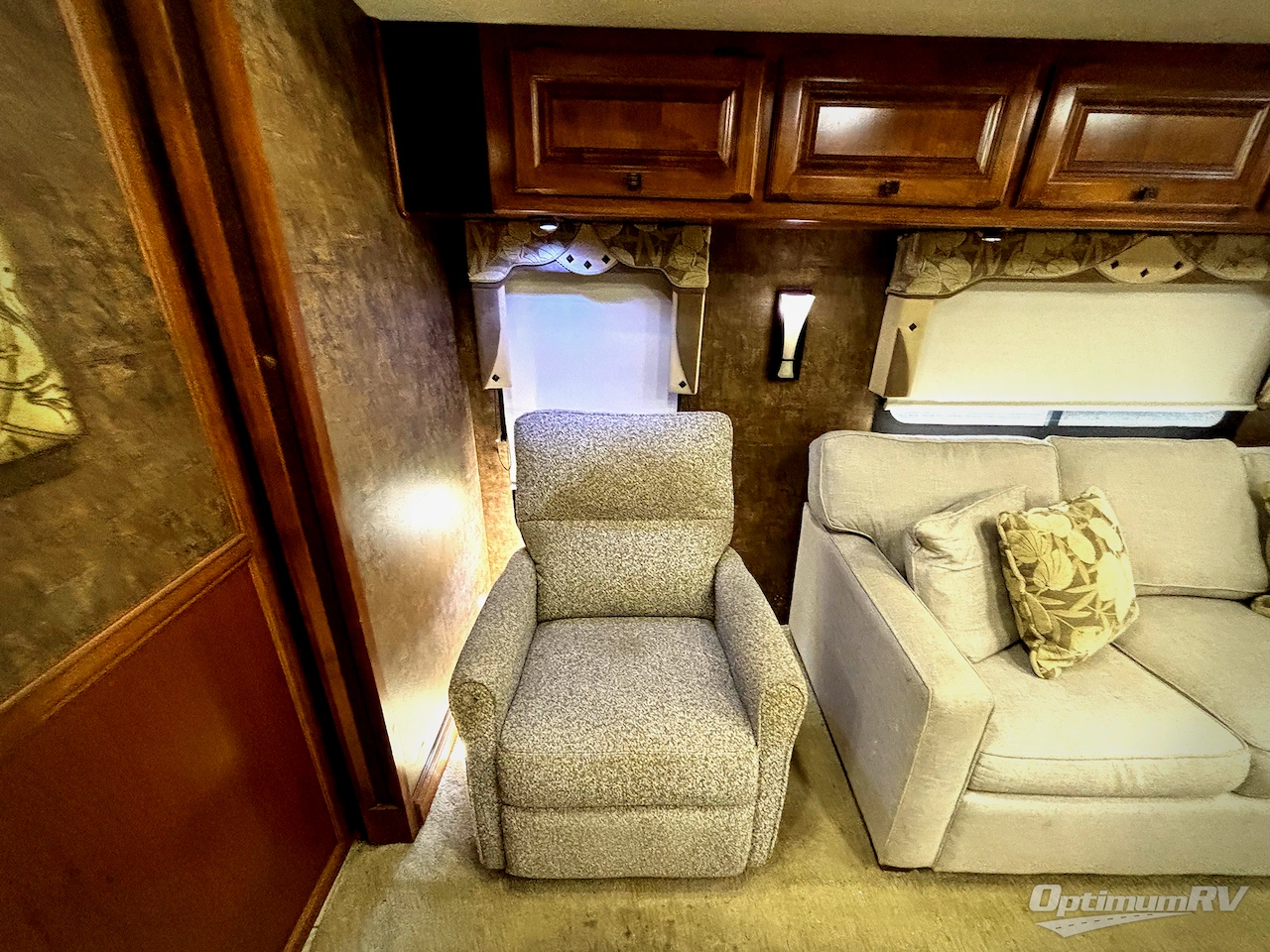 2012 Tiffin Allegro 36 LA Photo 12