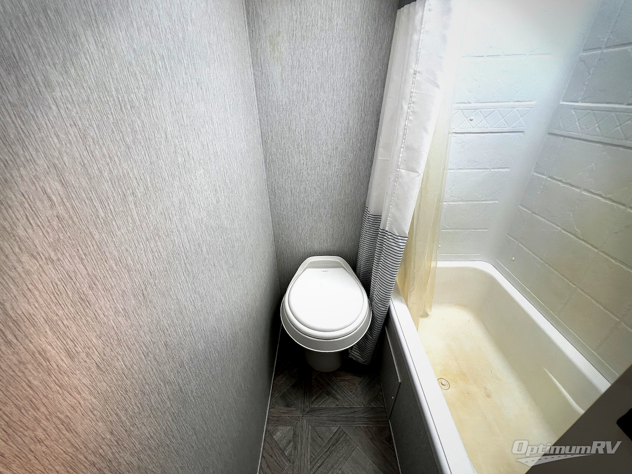 2024 Forest River Wildwood X-Lite 26ICE Photo 22