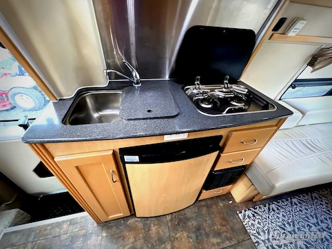 2011 Pleasure-Way Ford Excel TD RV Photo 2
