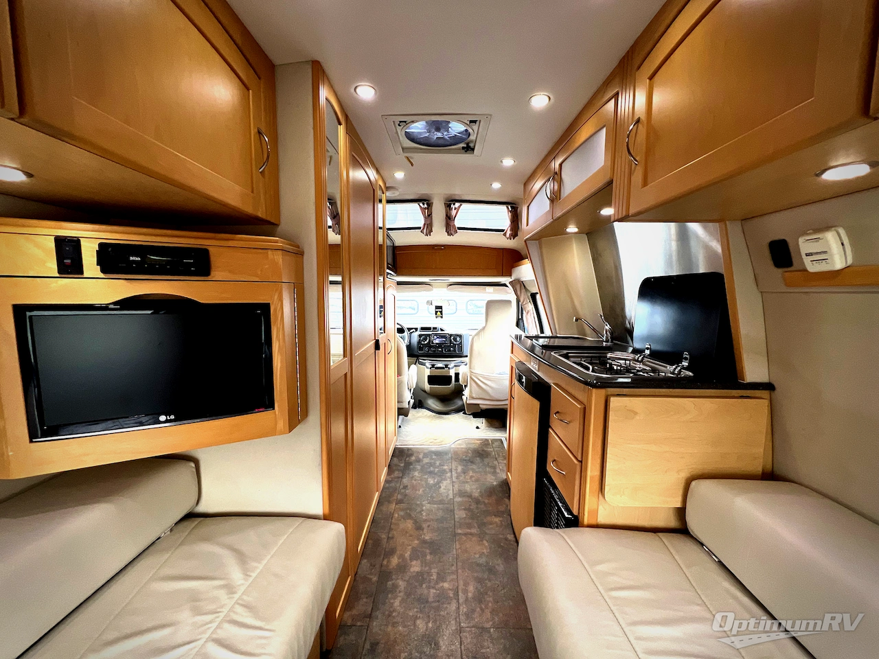 2011 Pleasure-Way Ford Excel TD Photo 3