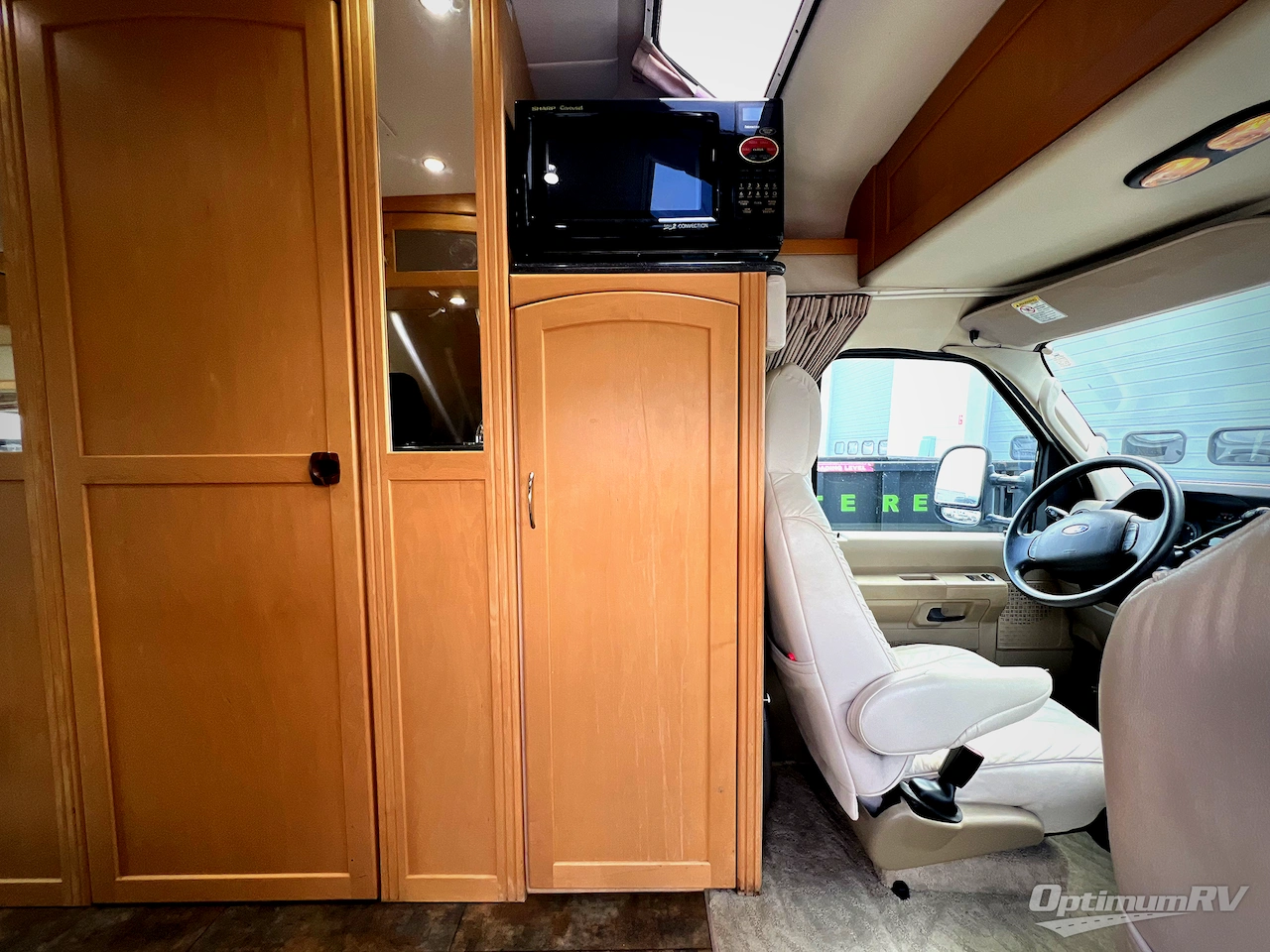 2011 Pleasure-Way Ford Excel TD Photo 5