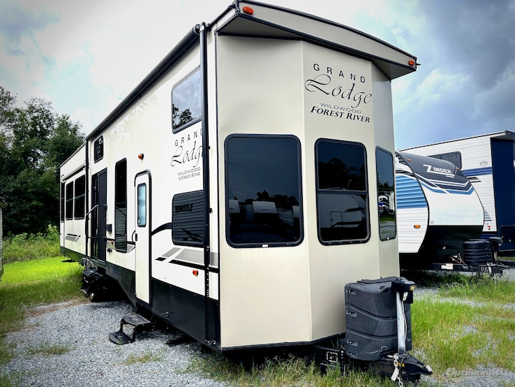 2019 Forest River Wildwood Grand Lodge 42DL RV Photo 1