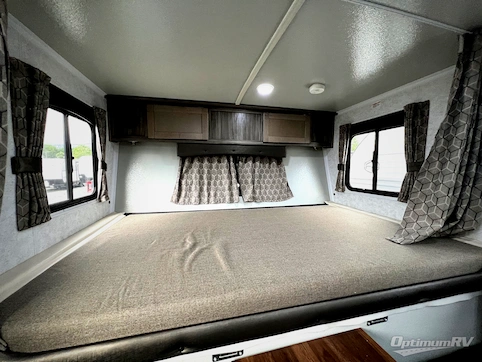 2022 TrailManor 2720 Series 2720QB RV Photo 2