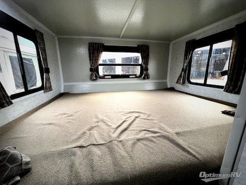 2022 TrailManor 2720 Series 2720QB RV Photo 4