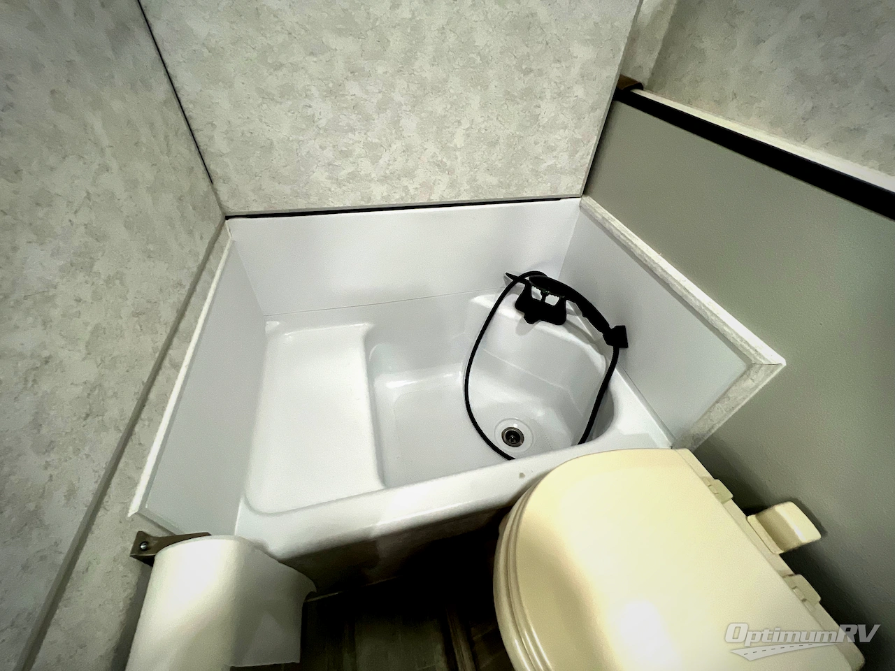 2022 TrailManor 2720 Series 2720QB Photo 19