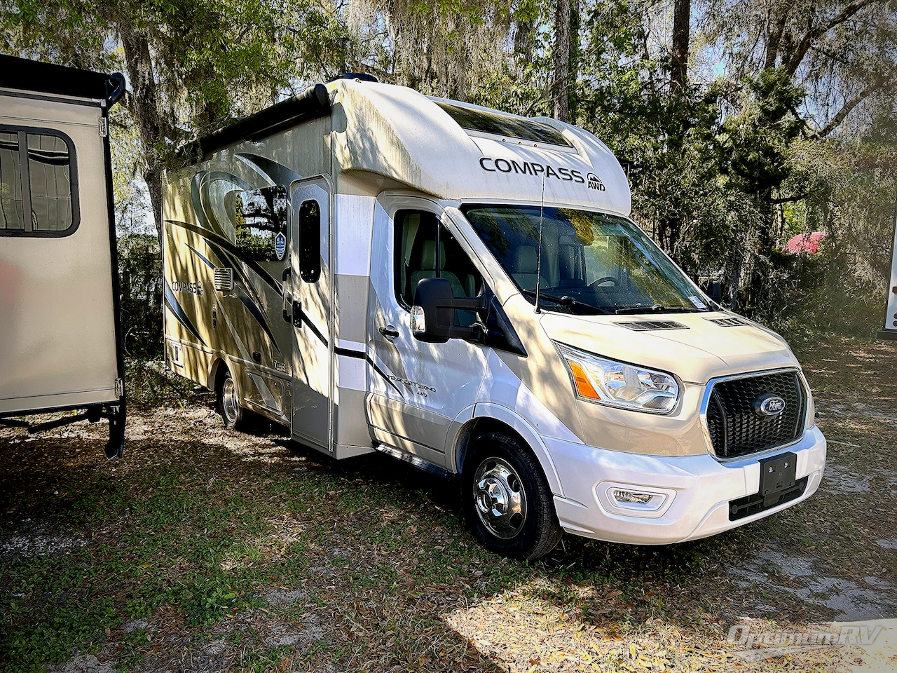2021 Thor Compass 23TW Photo 1