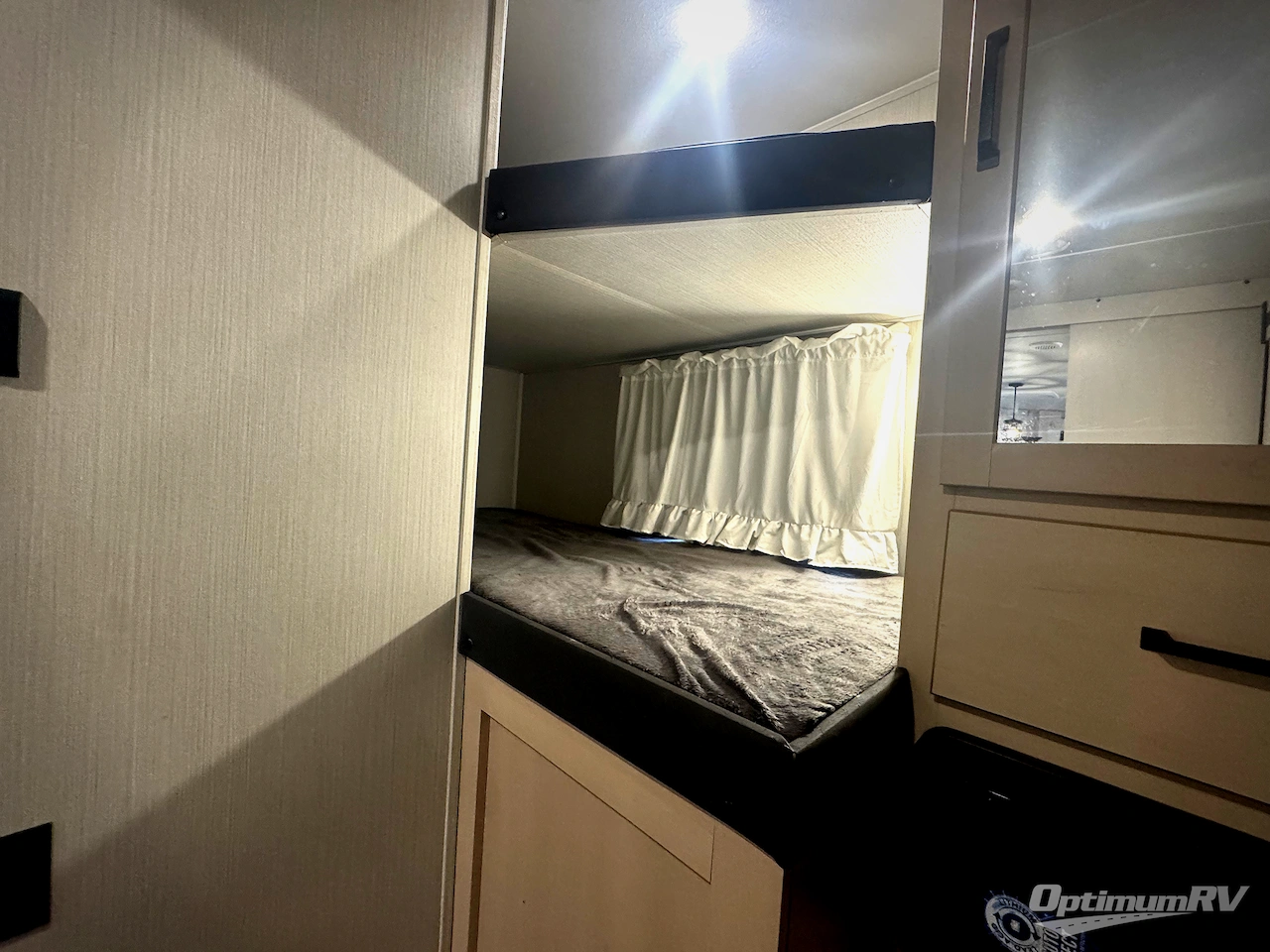 2023 Palomino Puma 32BH2B Photo 10