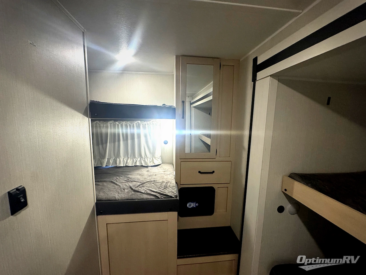 2023 Palomino Puma 32BH2B Photo 11