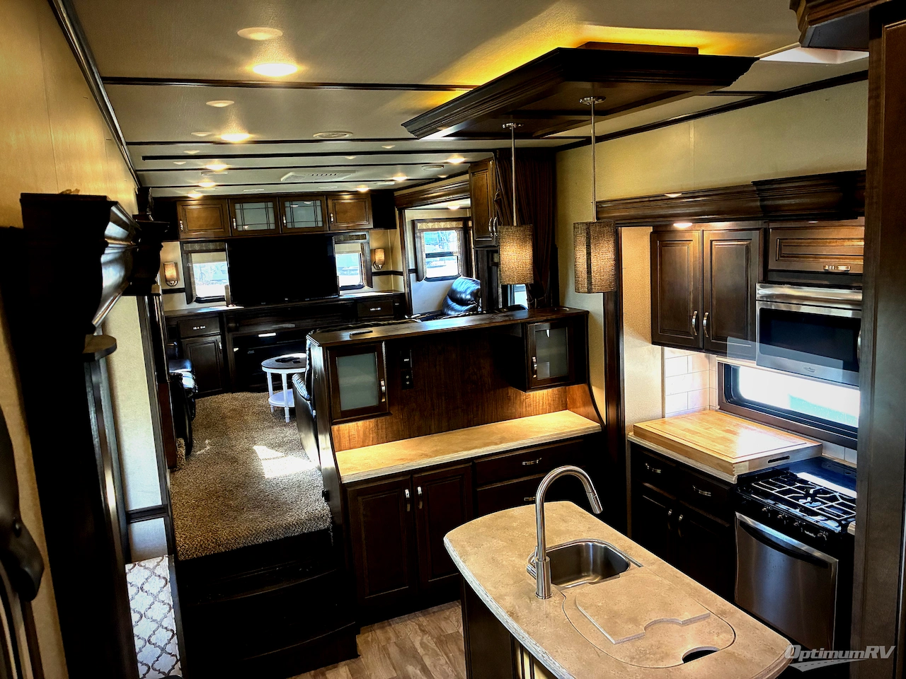 2017 Grand Design Solitude 375RES Photo 6