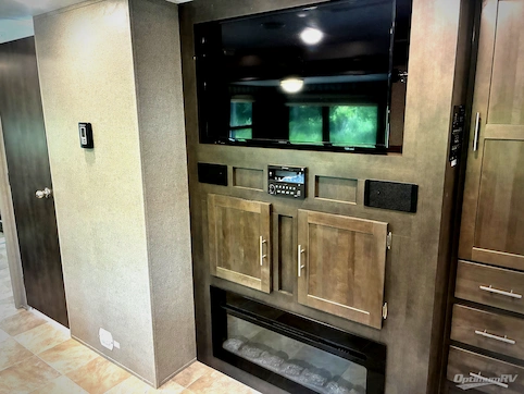 2020 Forest River Flagstaff Super Lite 26RKBS RV Photo 2
