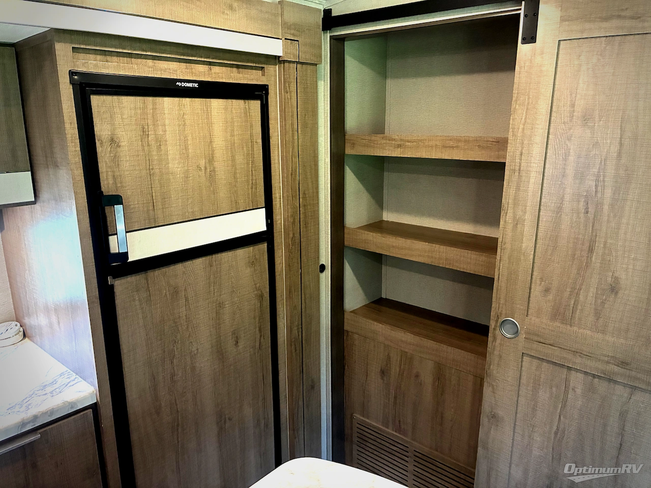 2020 Grand Design Imagine 3250BH Photo 14
