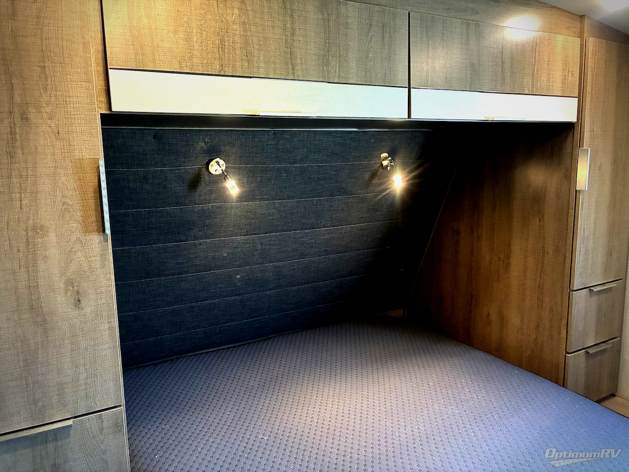 2020 Grand Design Imagine 3250BH Photo 19