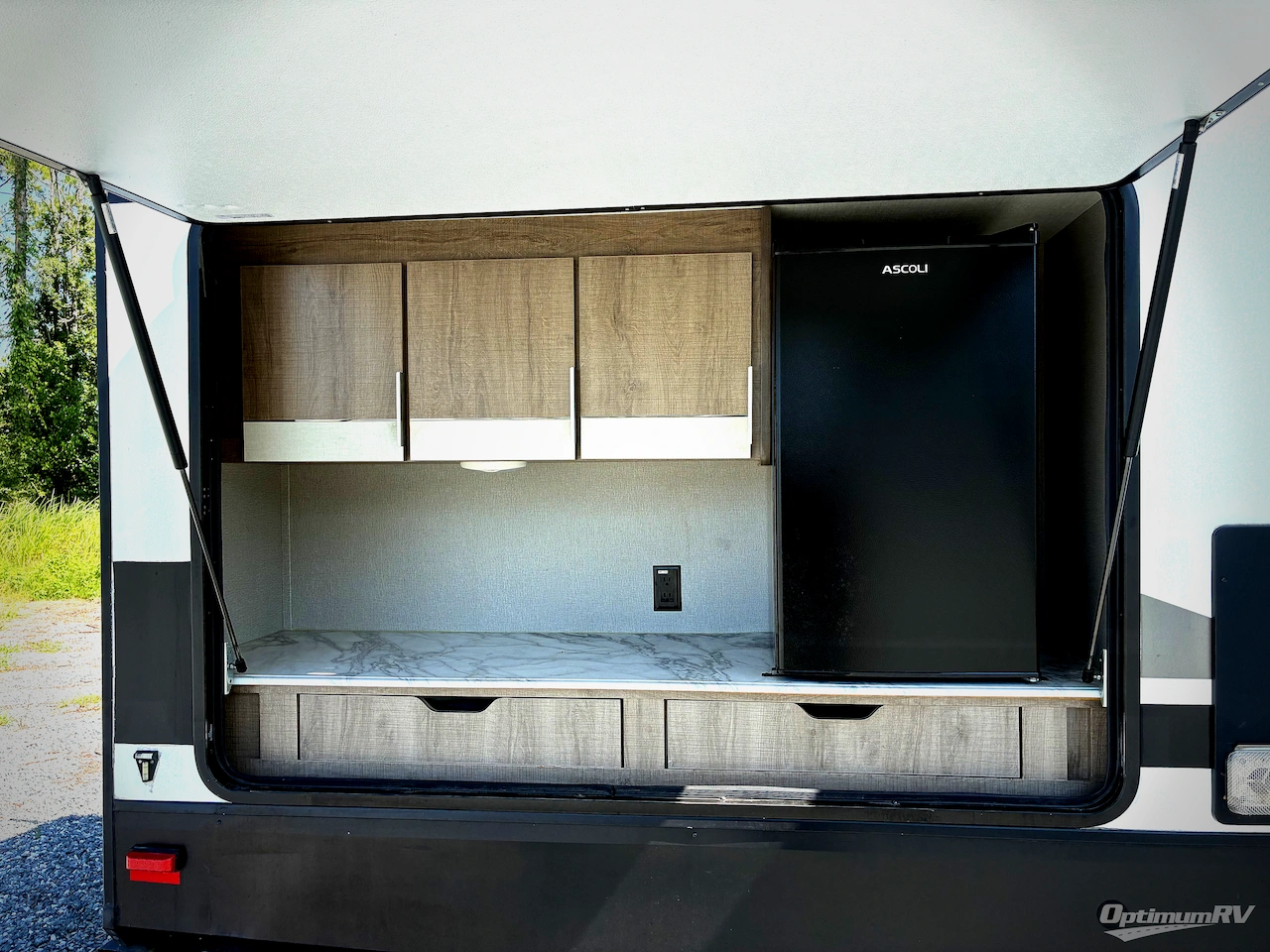 2020 Grand Design Imagine 3250BH Photo 23