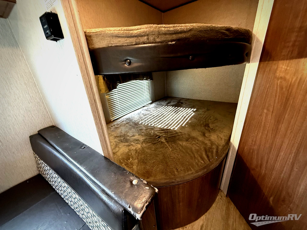 2019 Heartland Prowler Lynx 25LX Photo 15