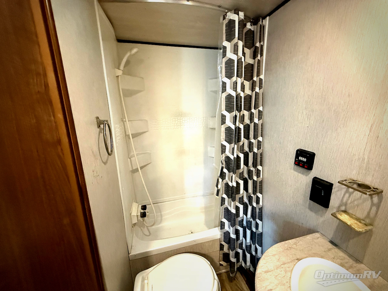 2019 Heartland Prowler Lynx 25LX Photo 16