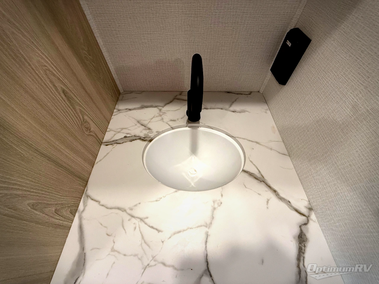 2026 East To West Entrada 2200S Photo 16