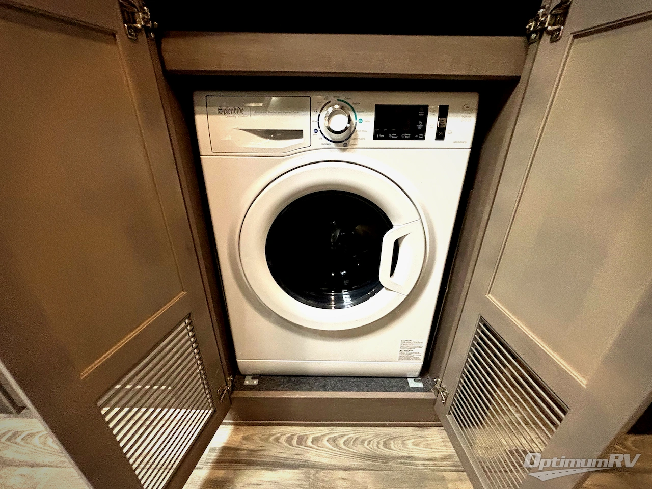 2024 Fleetwood Flair 32N Photo 15