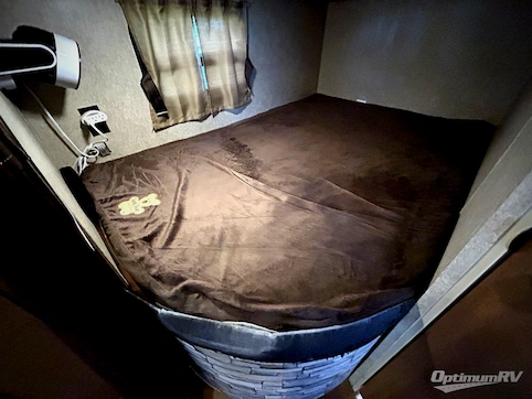 2017 Coachmen Catalina SBX 261BHS RV Photo 4