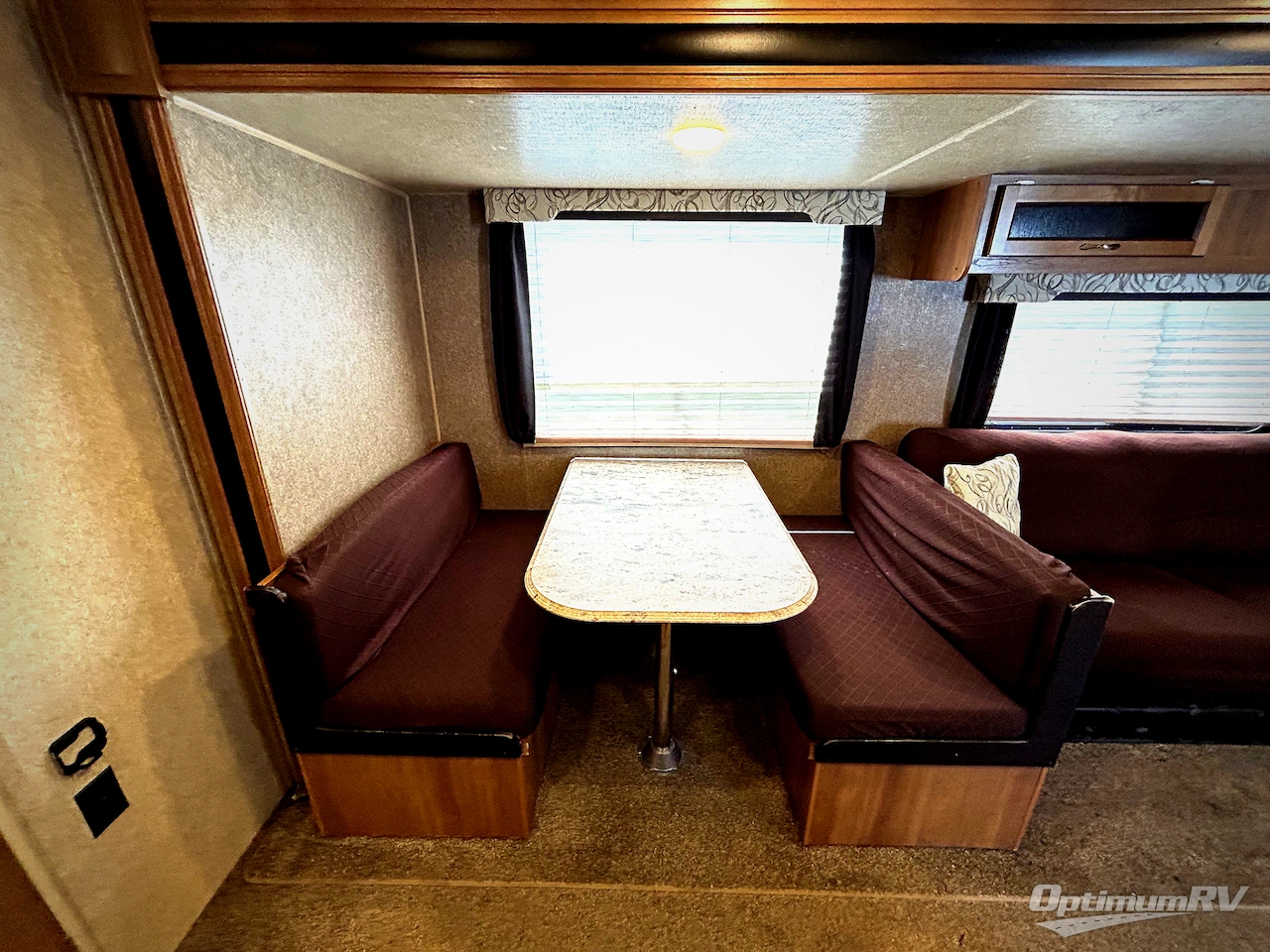 2017 Coachmen Catalina SBX 261BHS Photo 10