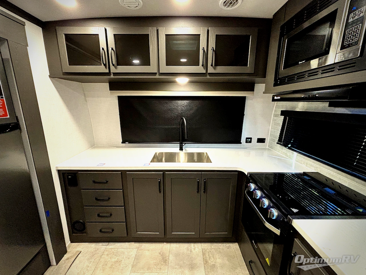 2025 Forest River Flagstaff Classic 826MBR Photo 9