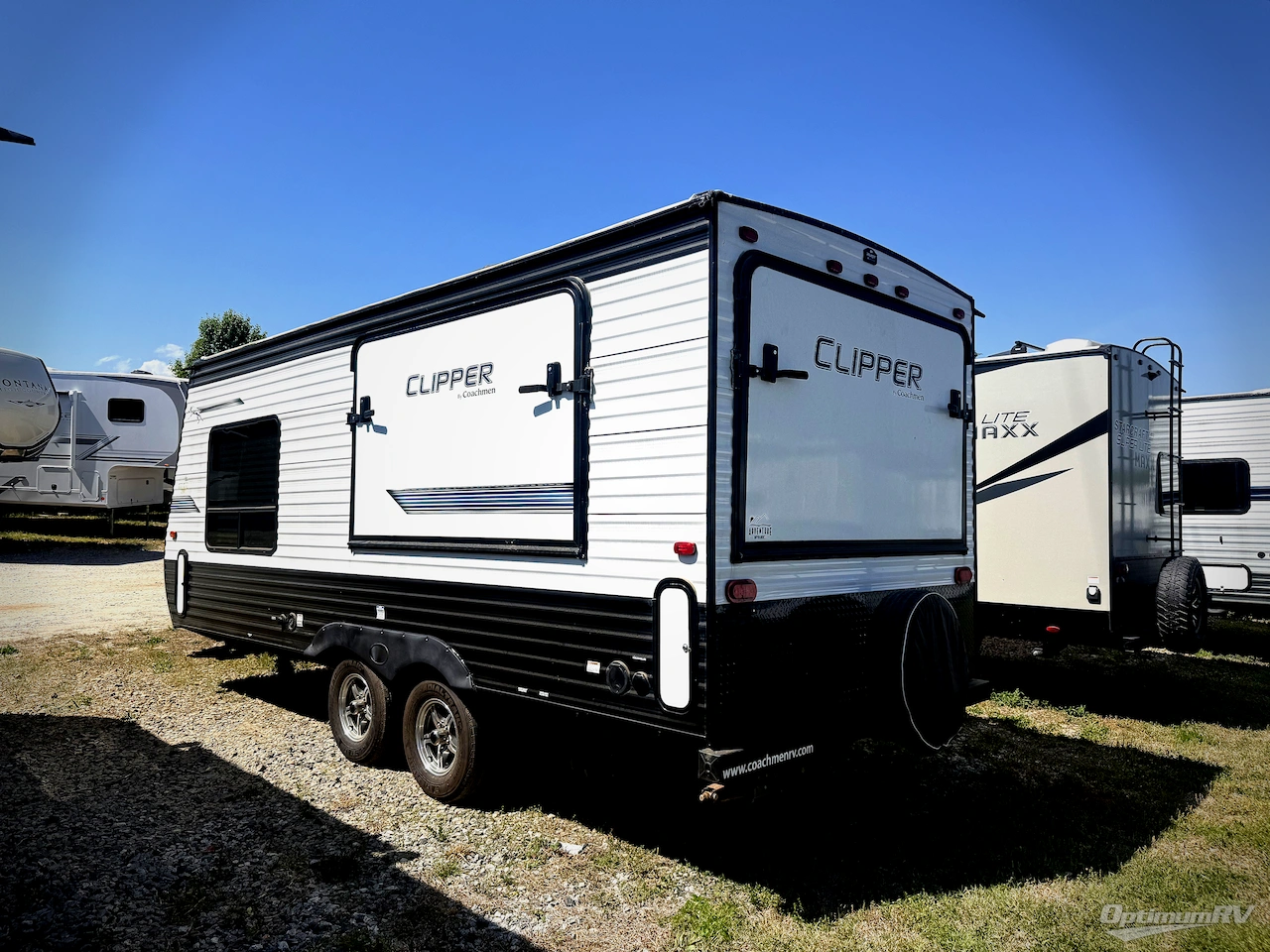 2019 Coachmen Clipper Ultra-Lite 19TB Photo 3