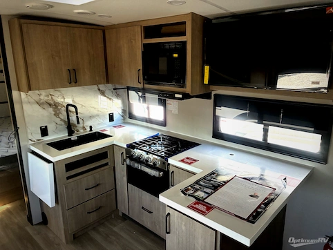 2026 Grand Design Imagine 2470BH RV Photo 4