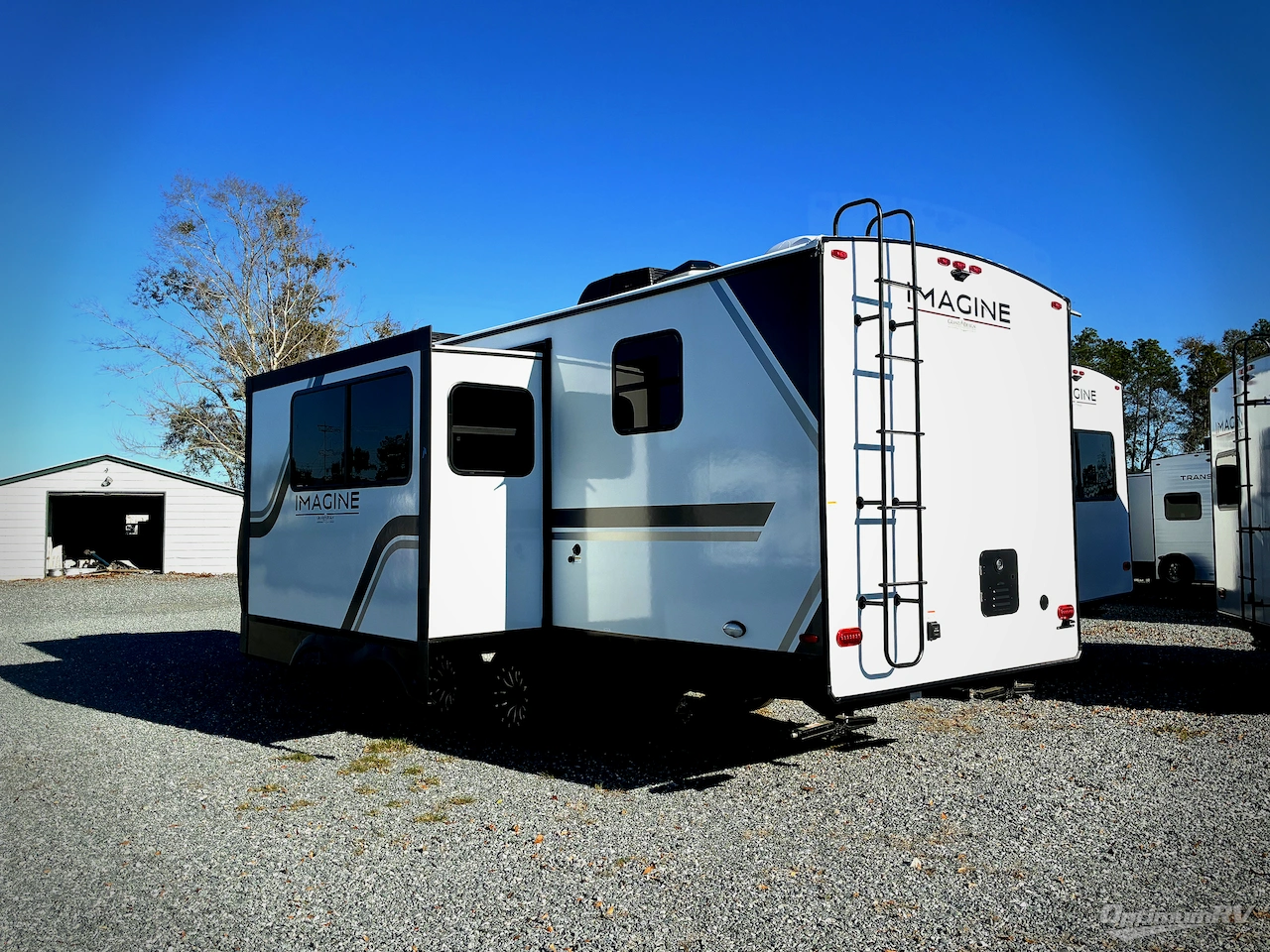 2026 Grand Design Imagine 2470BH Photo 3