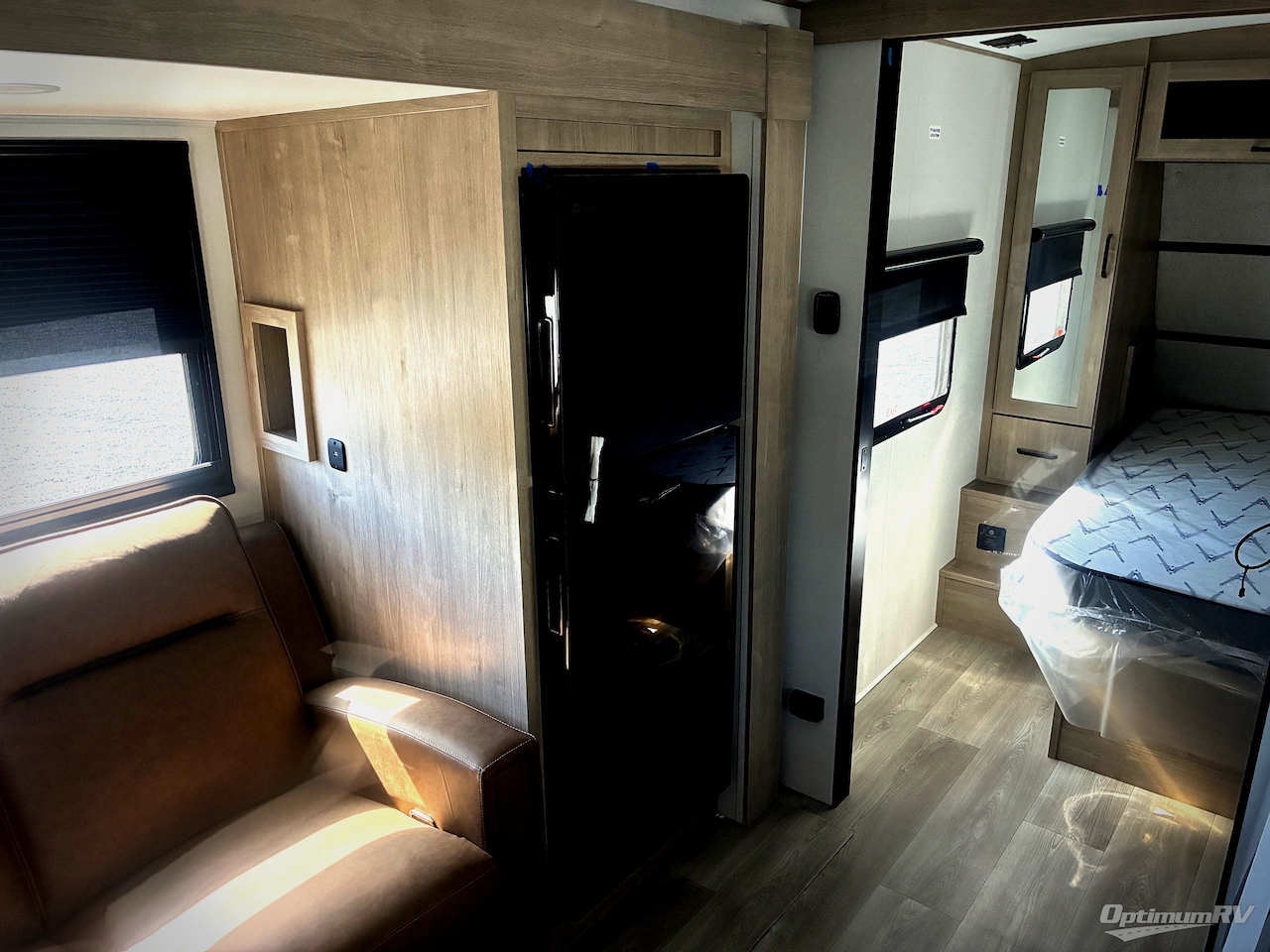 2026 Grand Design Imagine 2470BH Photo 8