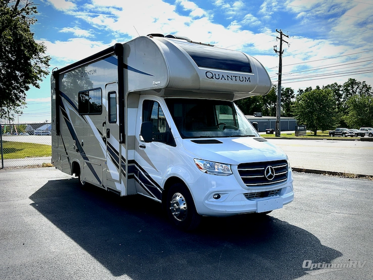 2021 Thor Quantum Sprinter CR24 RV Photo 1