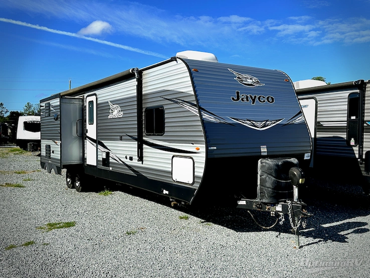 2020 Jayco Jay Flight 33RBTS RV Photo 1