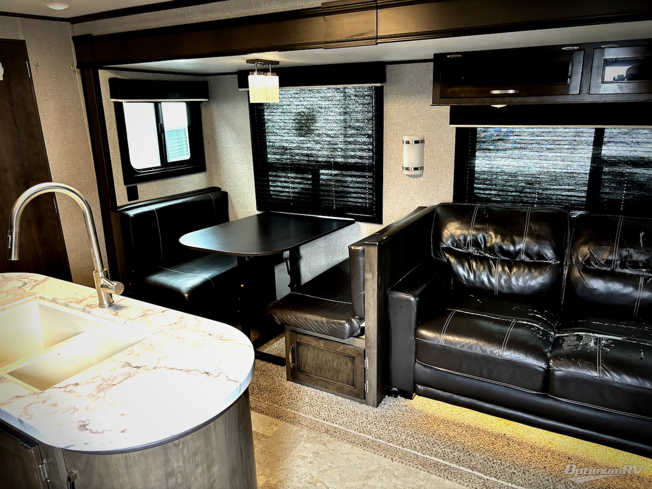 2020 Jayco Jay Flight 33RBTS Photo 3