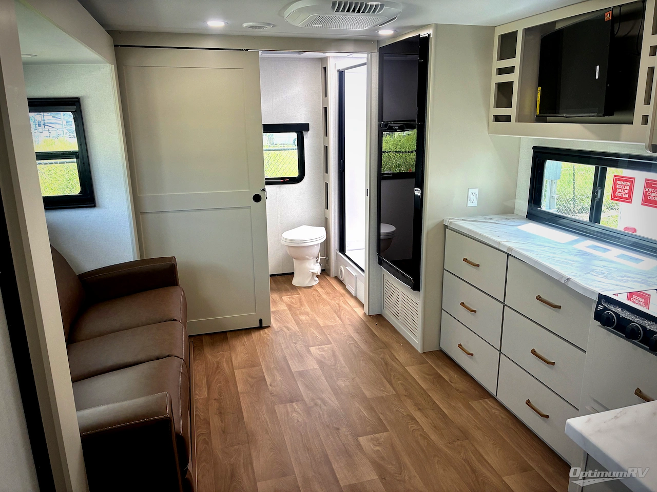 2027 Grand Design Imagine XLS 22RBE Photo 5