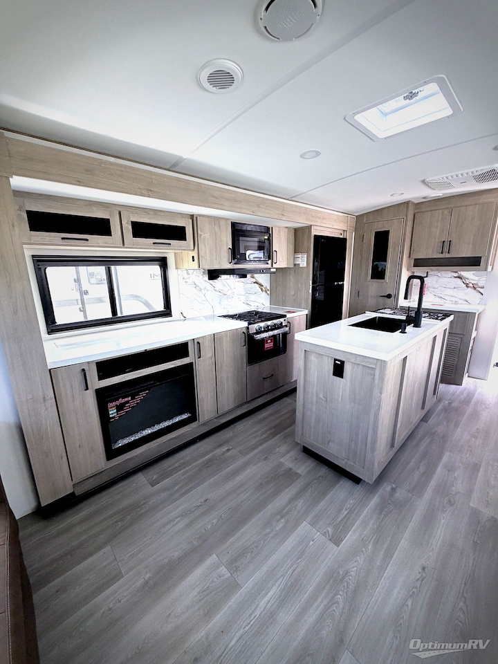2026 Grand Design Imagine 2970RL Photo 7