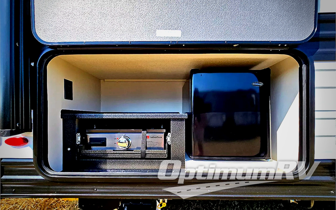 2027 Grand Design Transcend One 161BH Photo 13