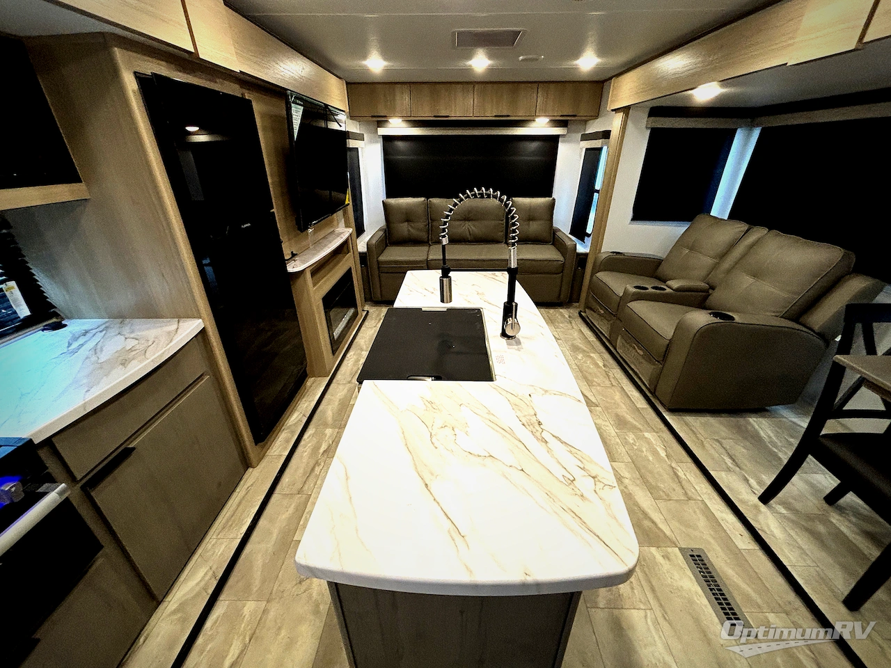 2025 Dutchmen Kodiak Ultimate 3221RLSL Photo 4