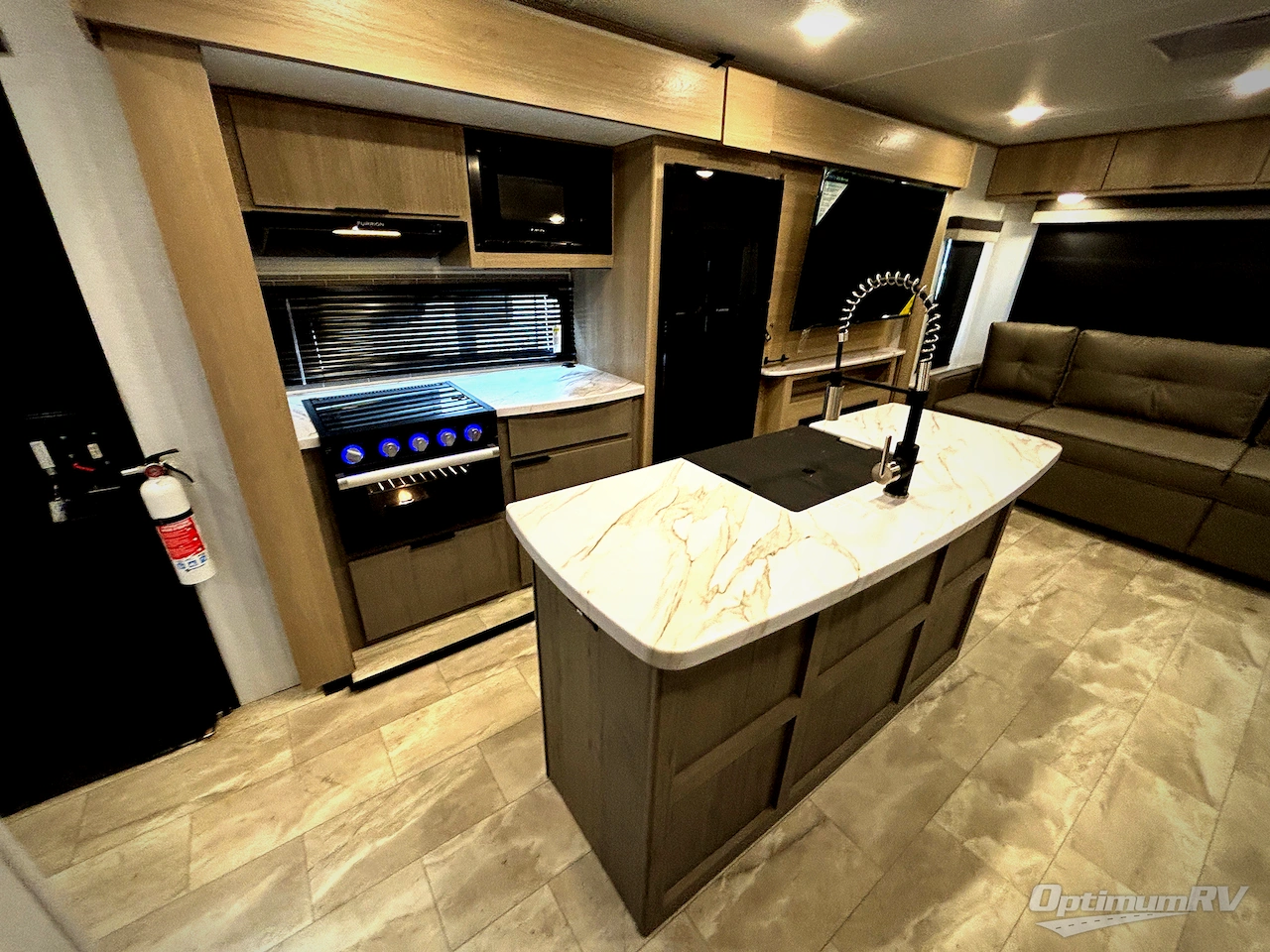 2025 Dutchmen Kodiak Ultimate 3221RLSL Photo 15