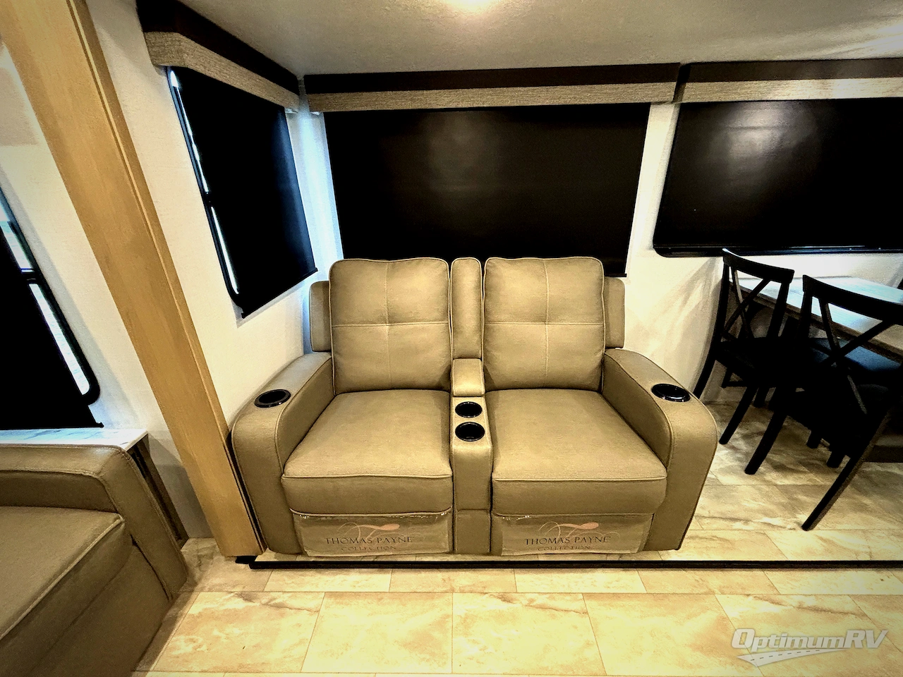 2025 Dutchmen Kodiak Ultimate 3221RLSL Photo 17