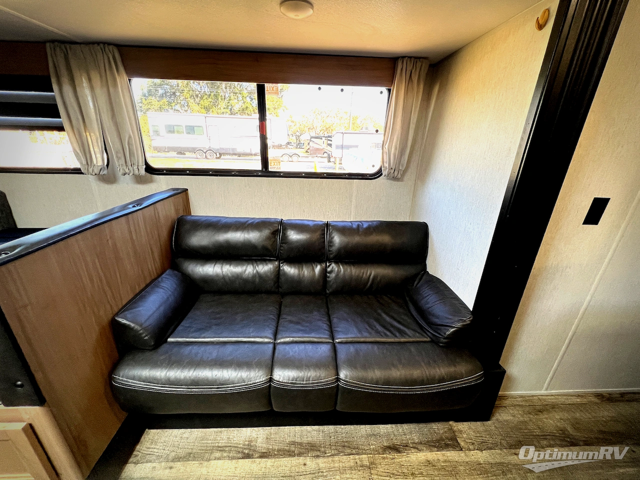 2023 Forest River Cherokee Grey Wolf 26DBH Photo 7