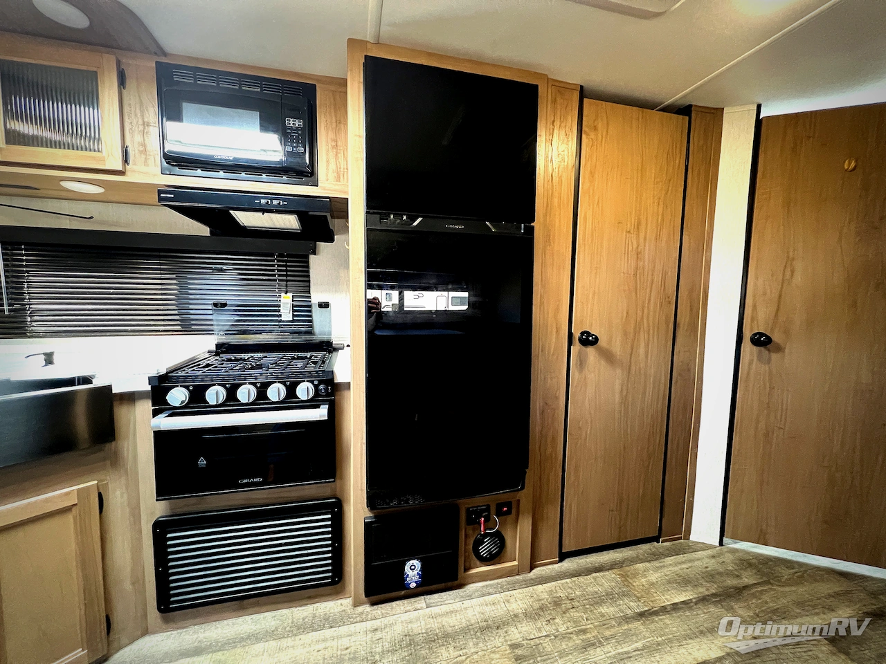 2023 Forest River Cherokee Grey Wolf 26DBH Photo 13