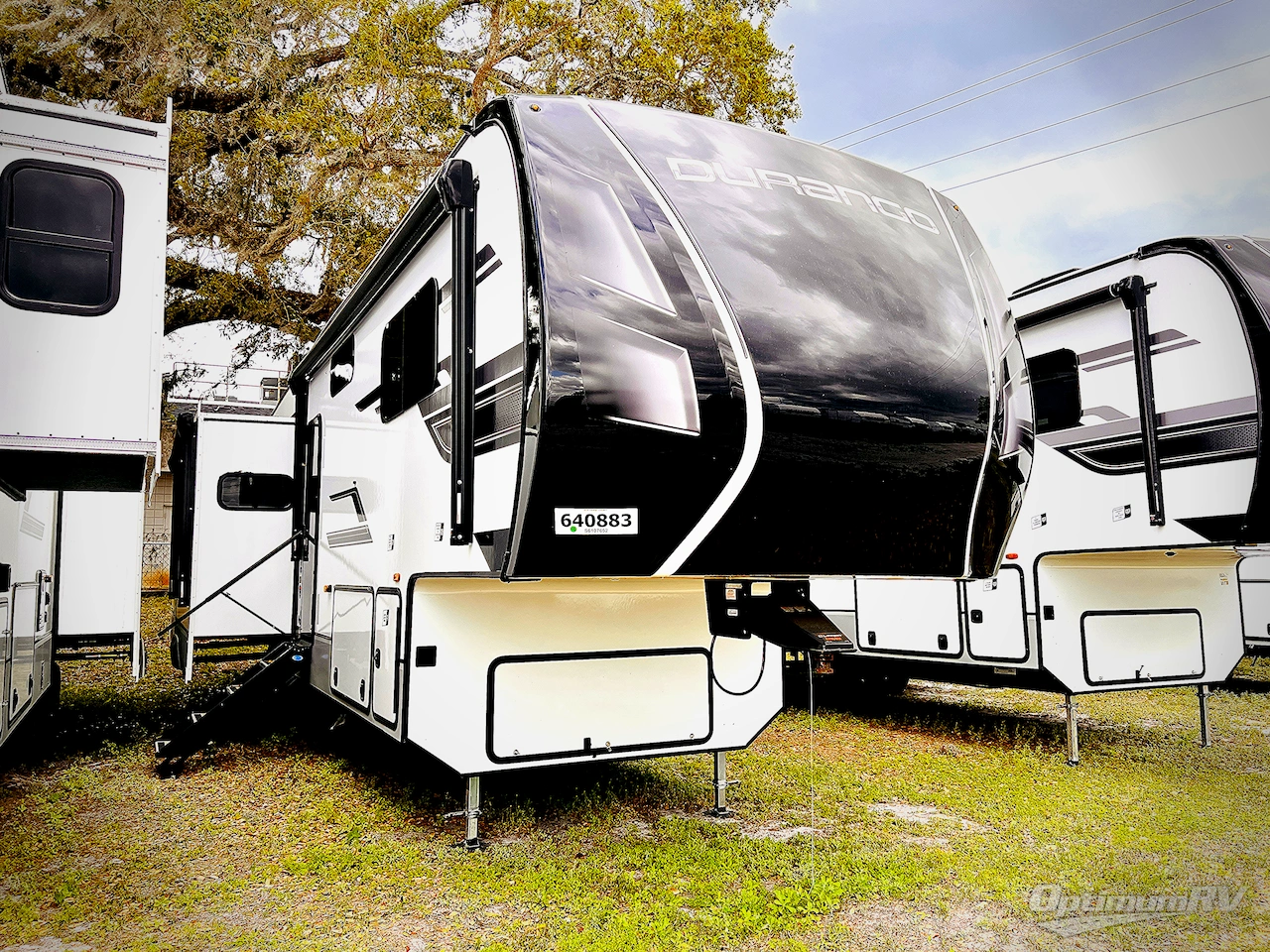 2025 KZ Durango D348BHF Photo 1